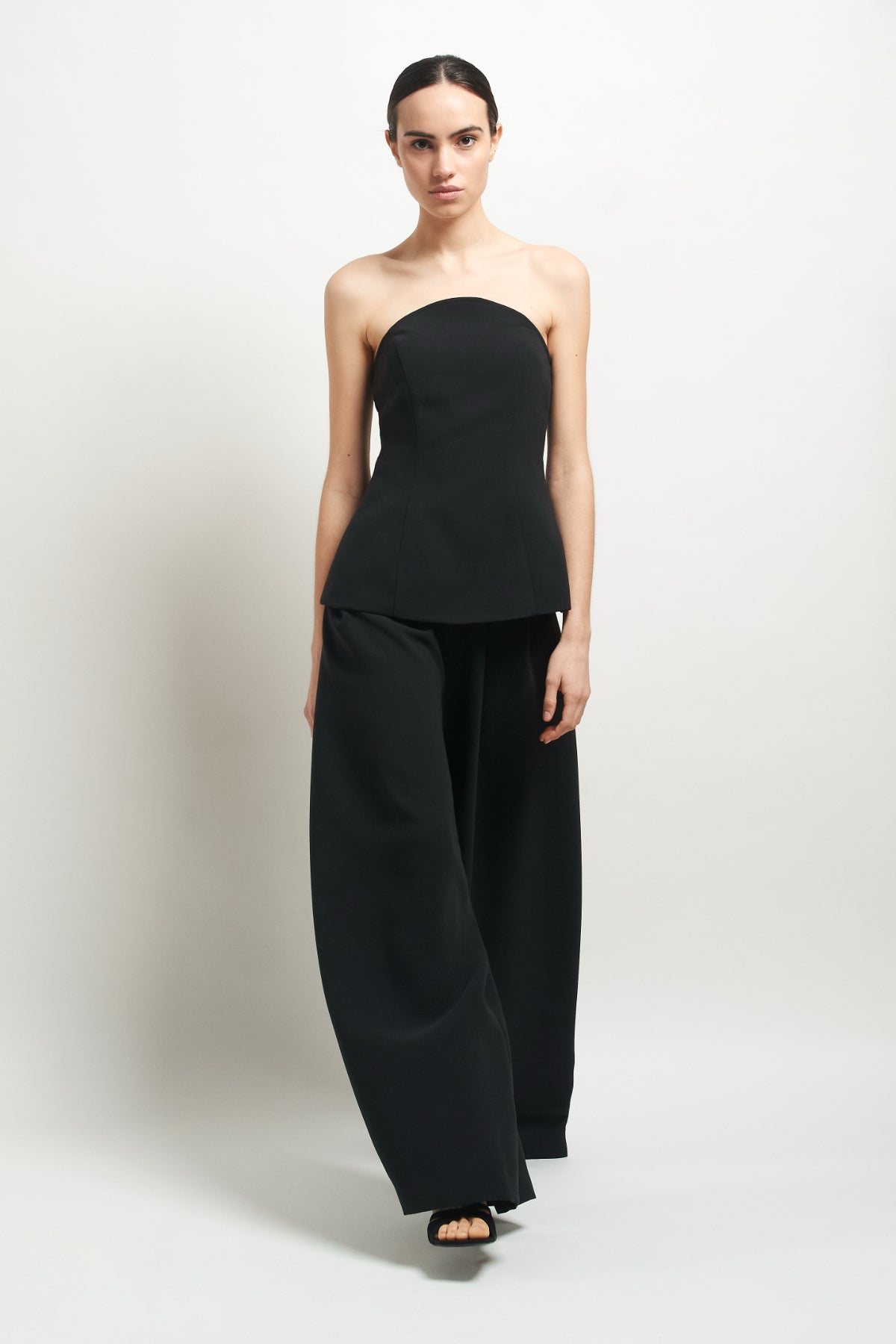 Total look Capote Negro