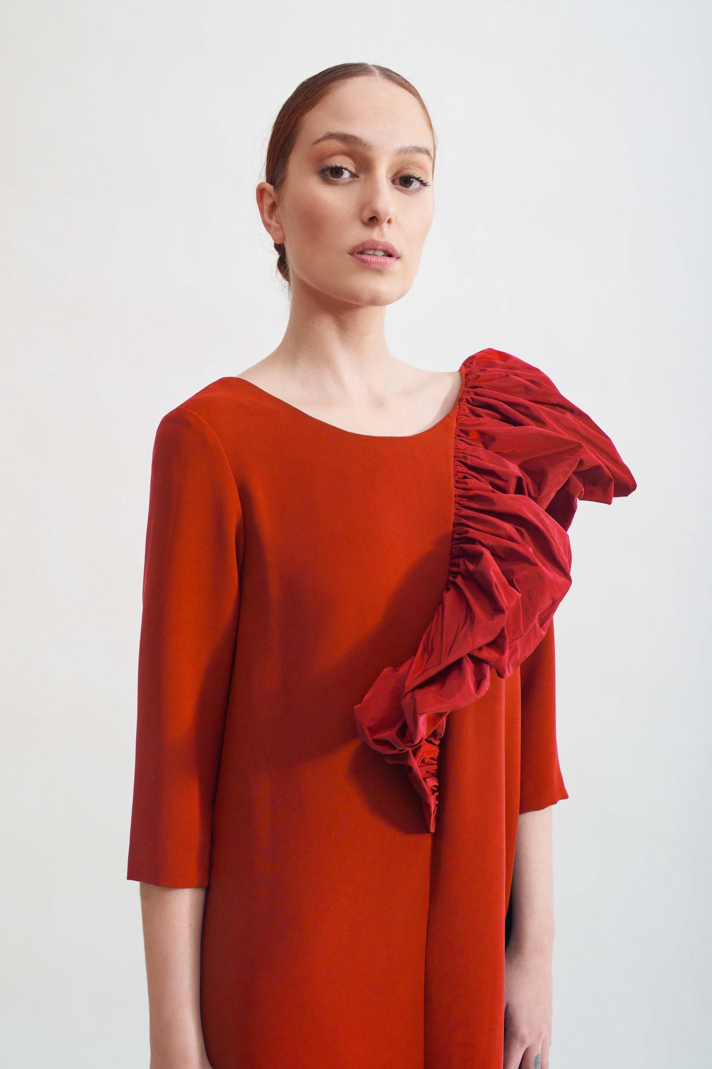 Laura red dress with sleeves