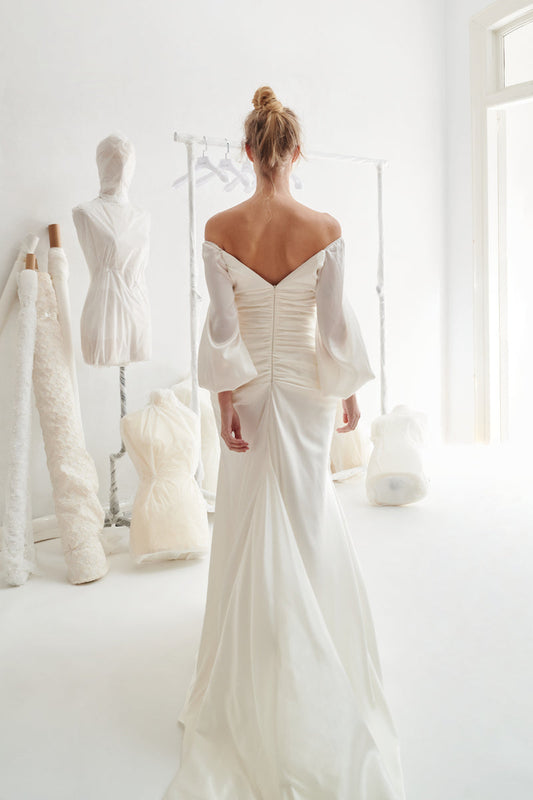 ¿Vale la pena hacerse un vestido de novia a medida frente a uno de tienda?