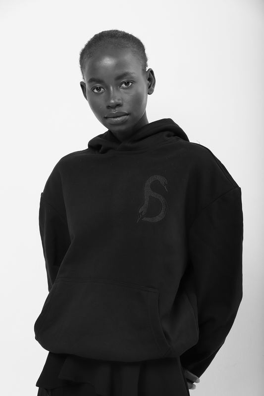 Sudadera Darude negra con capucha