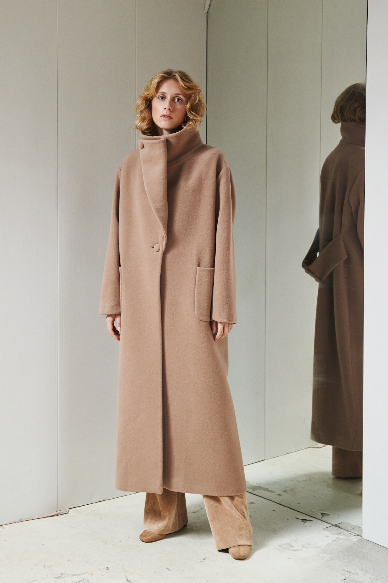 Abrigo Charlotte Camel