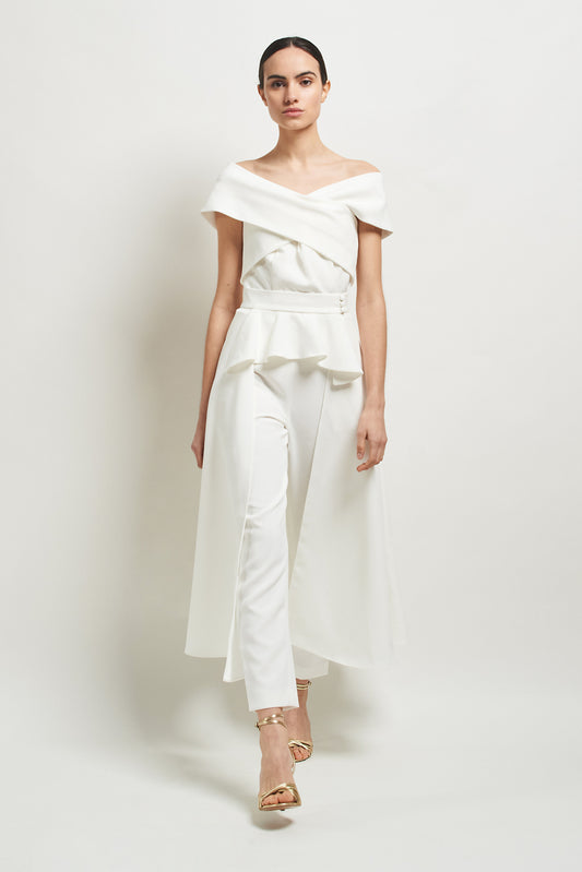Total Look Kate white