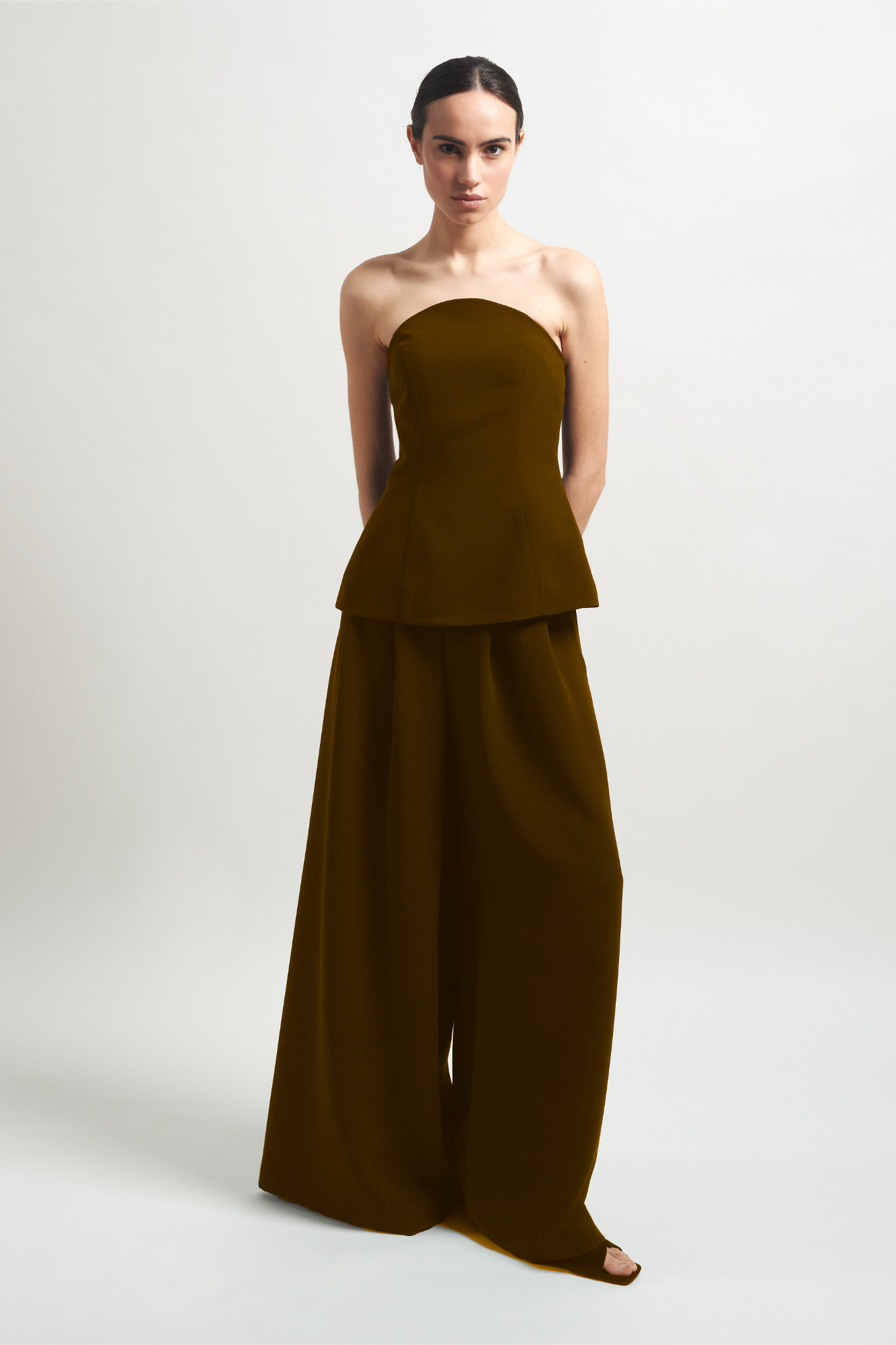 Total Look Capote Mocha Mousse