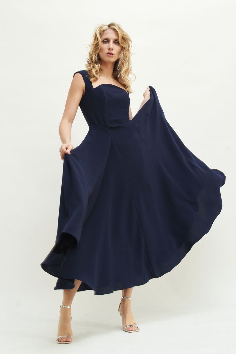 Vestido Brava marino con capa