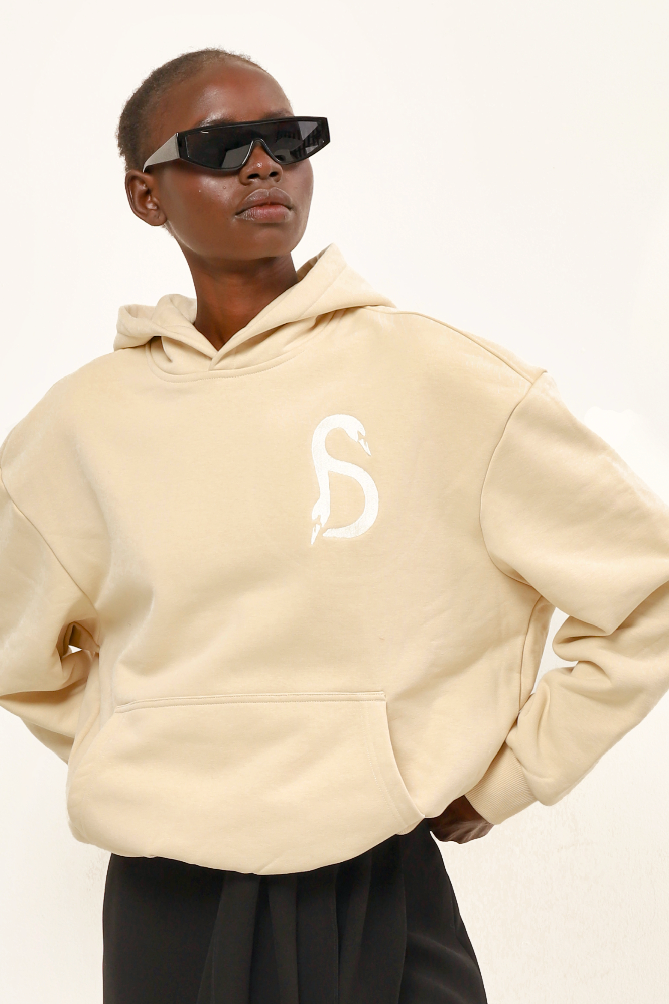 Sudadera oversize Darude beige con capucha