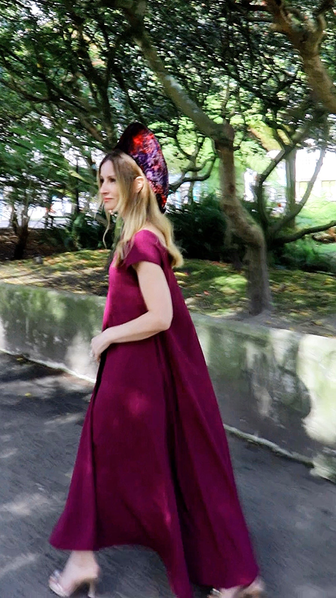 Zen Dress with Burgundy Shawl – Boüret